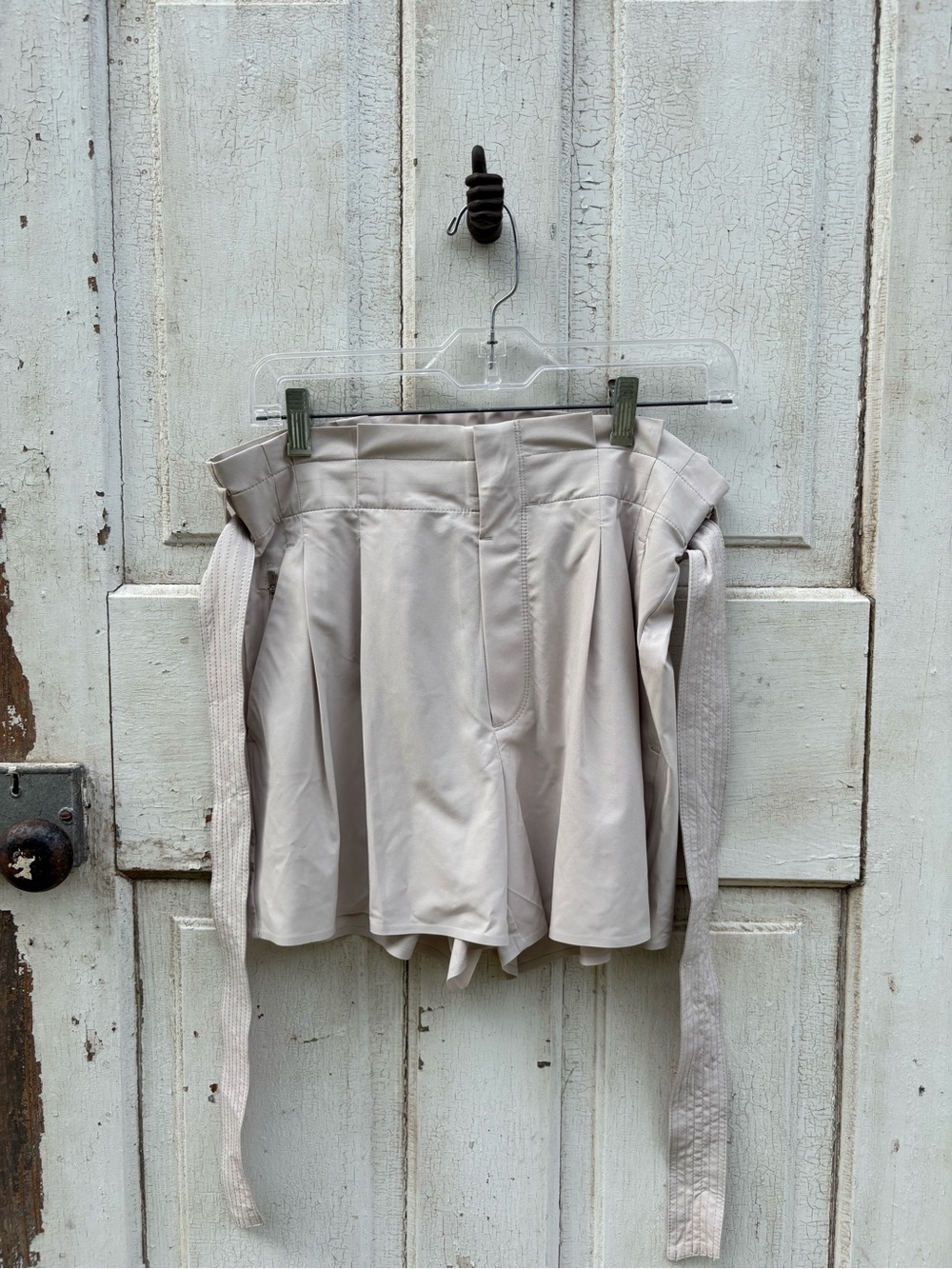 Athleta Cream High-Waist Pleated Skort with Tie Belt